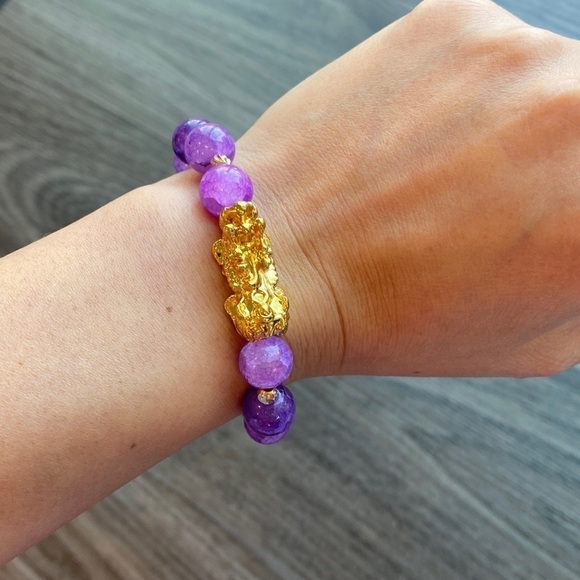 Purple Glass Beads Wealth Bracelet with Pixiu Pendent - Picture 2 of 6